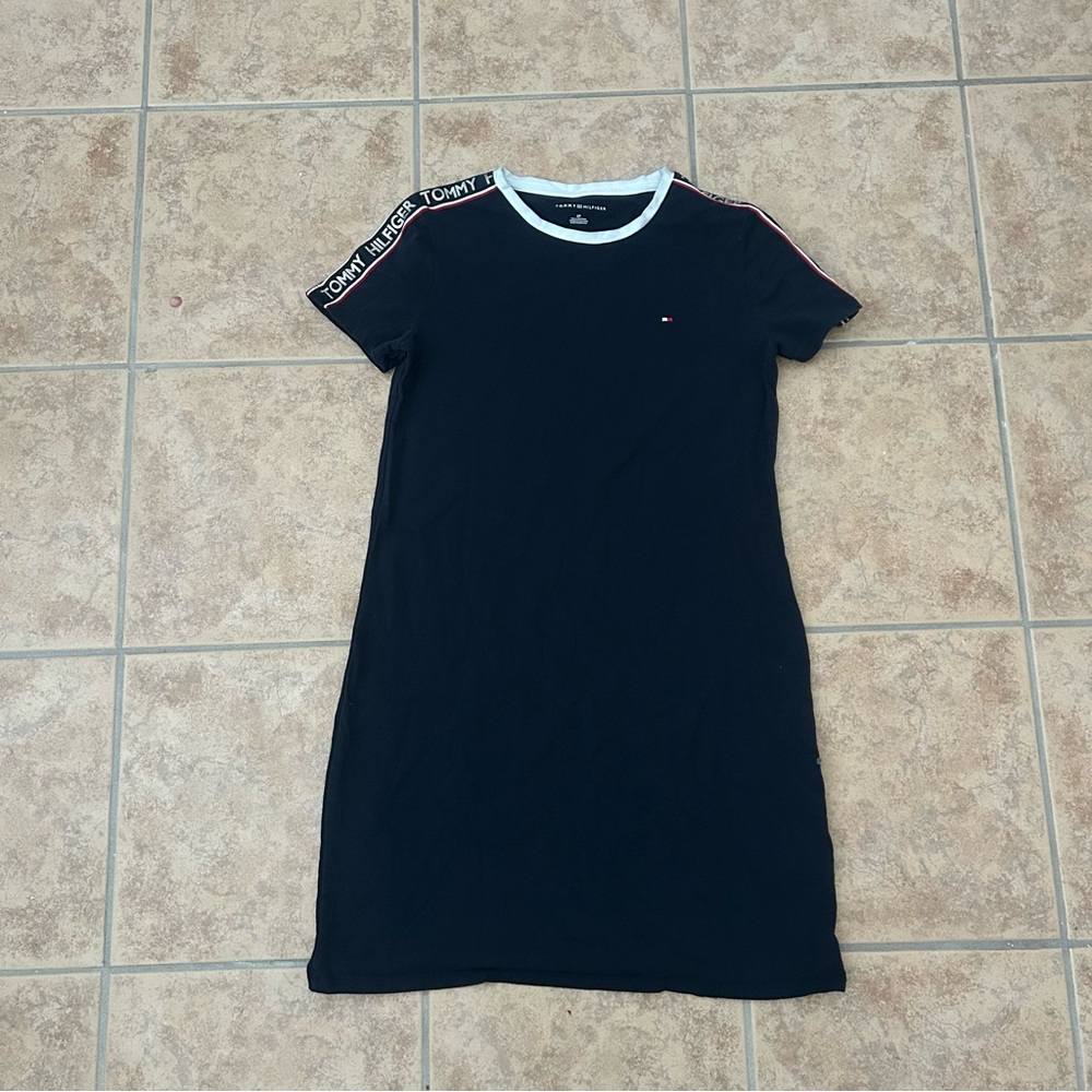 Tommy Hilfiger Navy T-Shirt Dress with White Trim